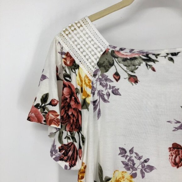 Warehouse  One NWT white floral flutter sleeve crochet boatneck t-shirt Medium - Picture 12 of 15
